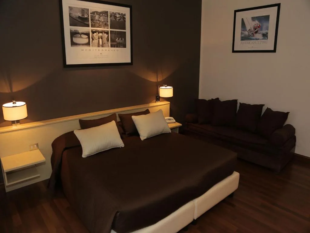 Camera Tripla con Balcone — Hotel Ancora Riviera