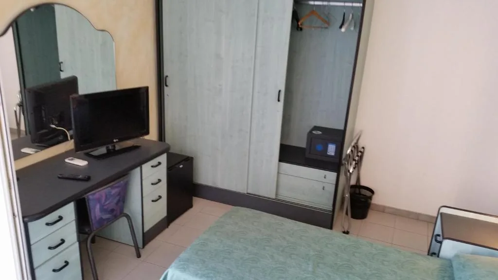 Triple Room with Balcony — Hotel San Nazario