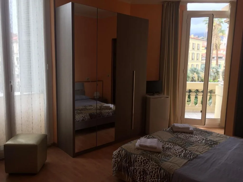 Triple Room with Balcony — Locanda Beatrice