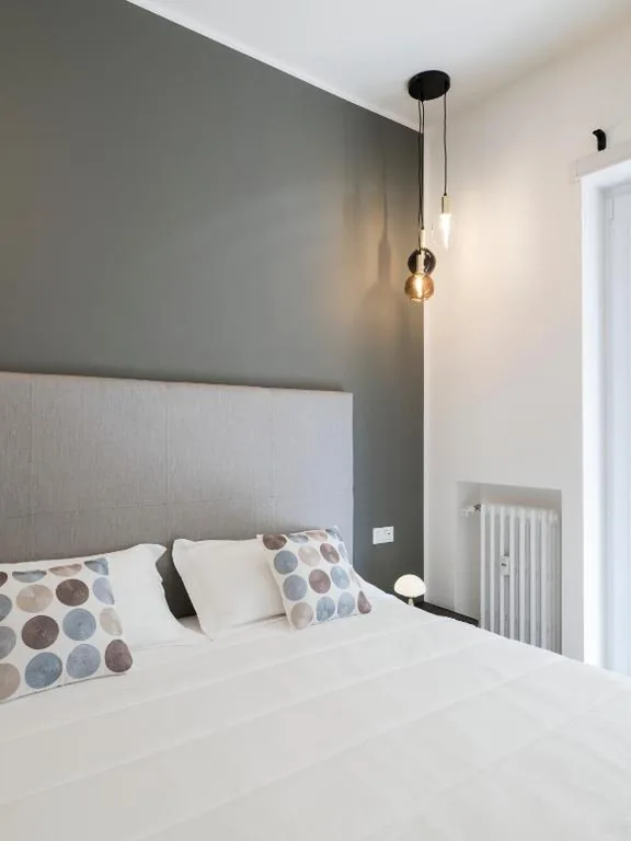 Triple Room with Balcony — Savoia Rooms Roma