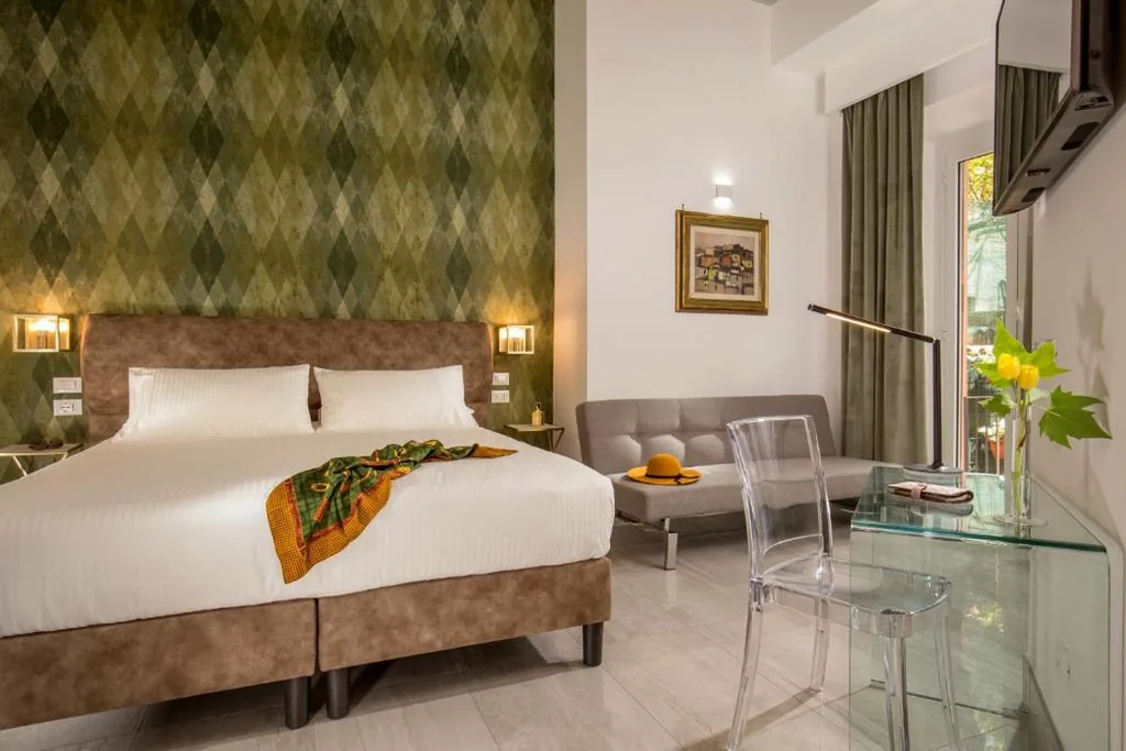 Camera Tripla con Terrazza — GCF Luxury Suites, Guest house