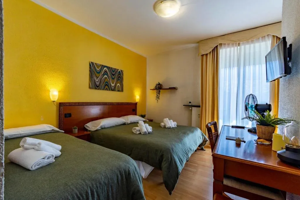 Camera Tripla con Terrazza — Hotel La Chance
