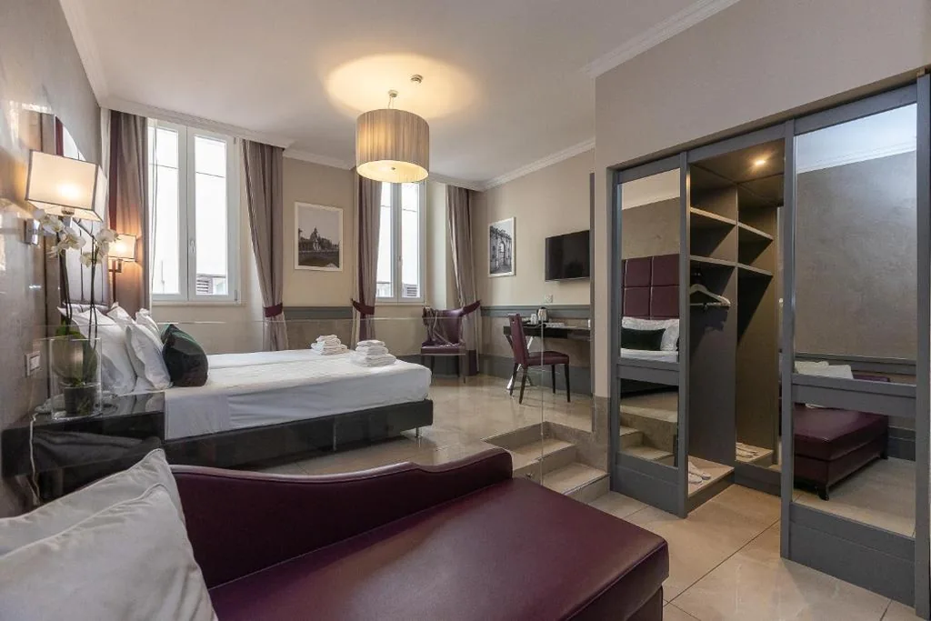 Triple Room with Bathtub — Hotel Castellino Roma