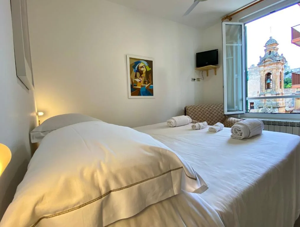Camera Tripla con Vista Città — Hotel Alba Chiara
