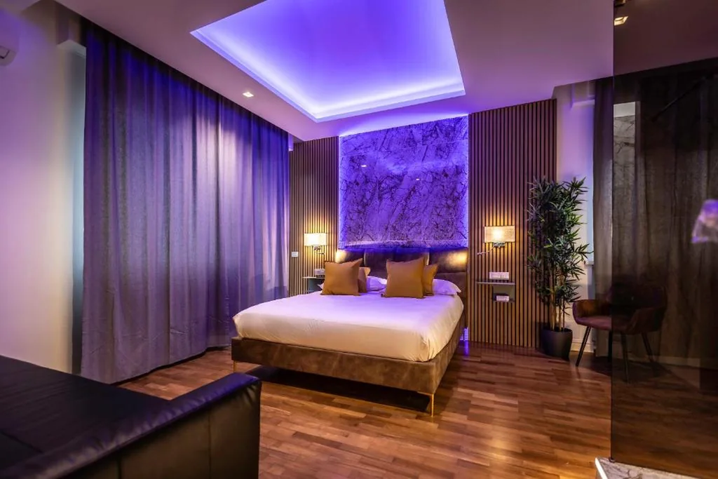 Triple Room with City View — Lyo Sky Rooms