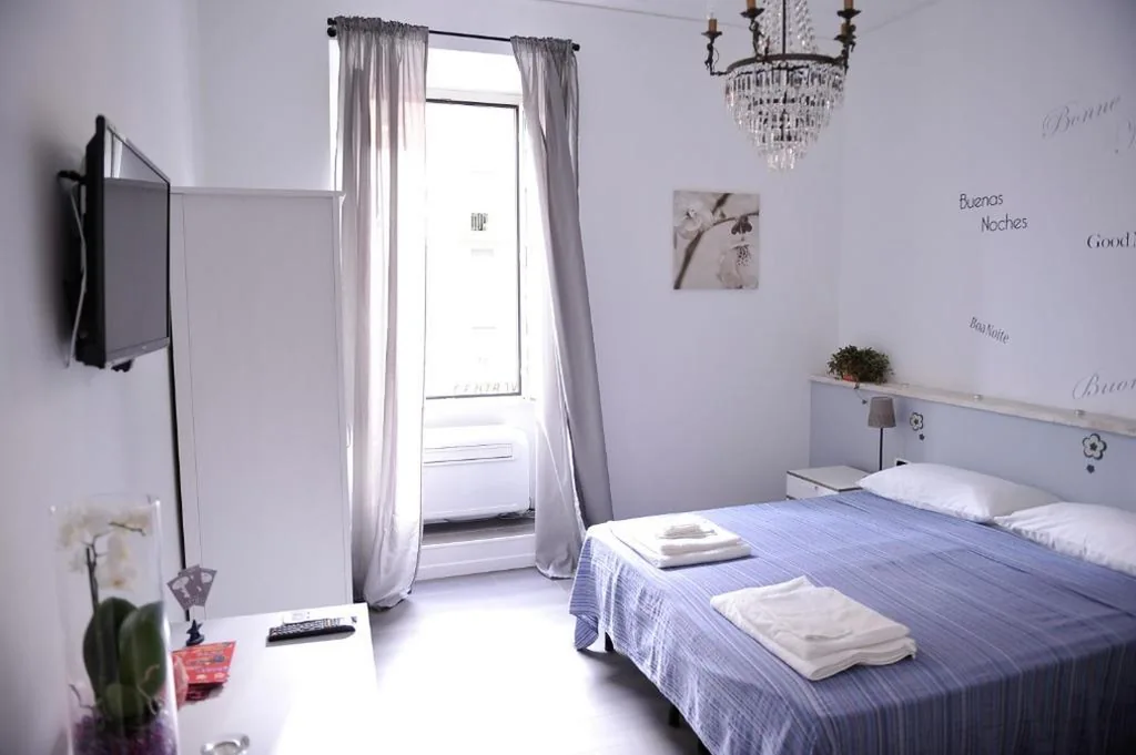 Triple Room with City View — Vica Pota