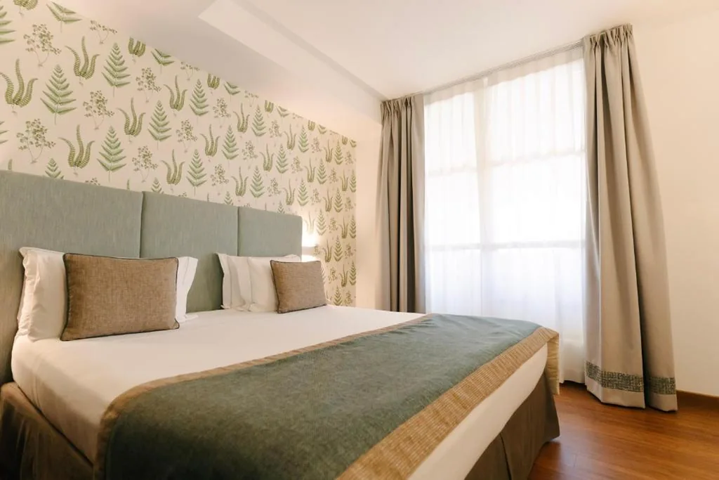 Triple Room with Garden View — Grand Hotel Portovenere