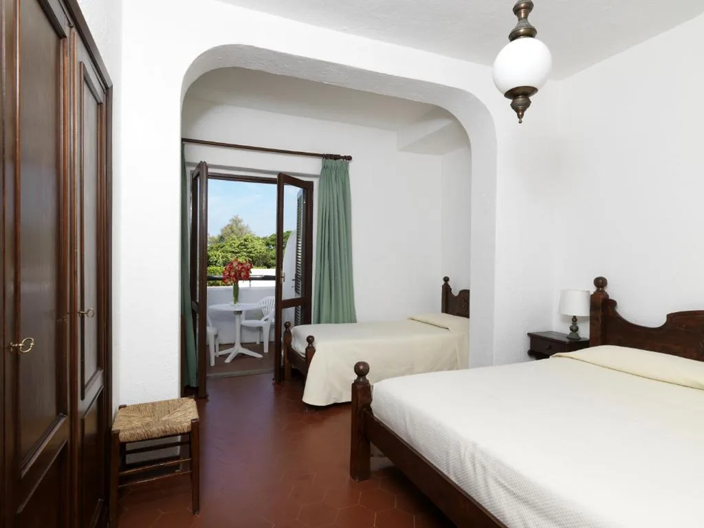 Triple Room with Garden View — Hotel Le Dune