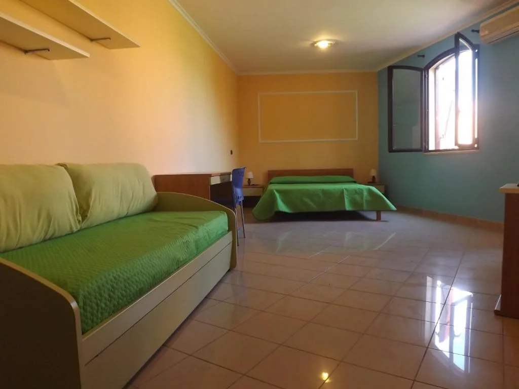 Triple Room with Garden View — Hotel Ristorante Al Canto delle Sirene