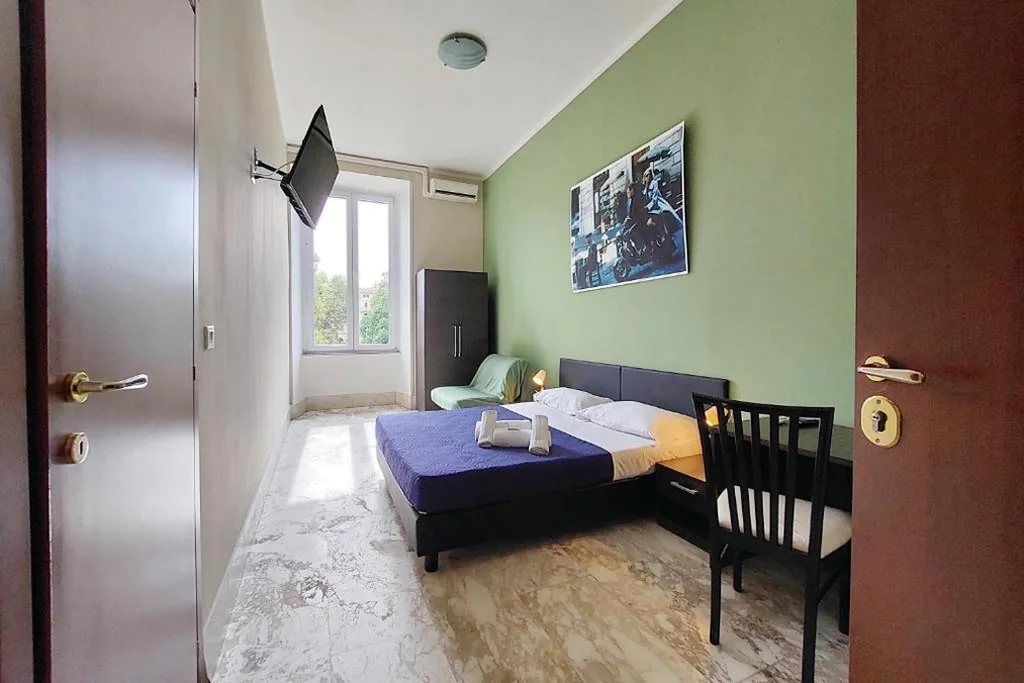 Camera Tripla con Vista Giardino — Lucky Stars rooms