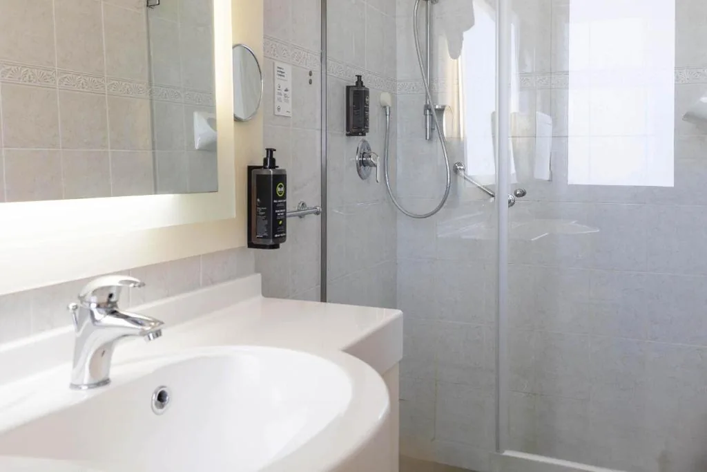 Camera Tripla con Vista Mare — B&B HOTEL Diano Marina Palace