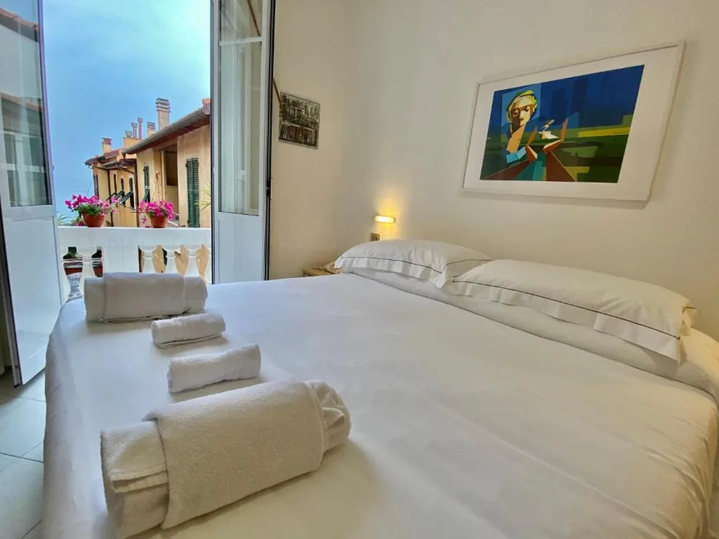 Camera Tripla con Vista Mare — Hotel Alba Chiara