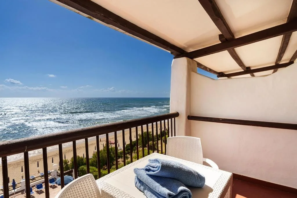Triple Room with Sea View — Hotel Le Dune