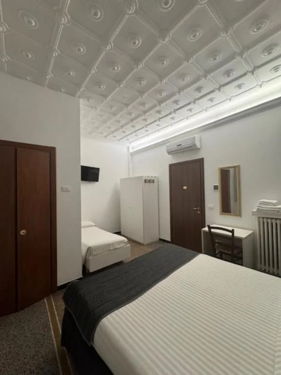 Triple Room with Sea View — Hotel Ristorante Milton