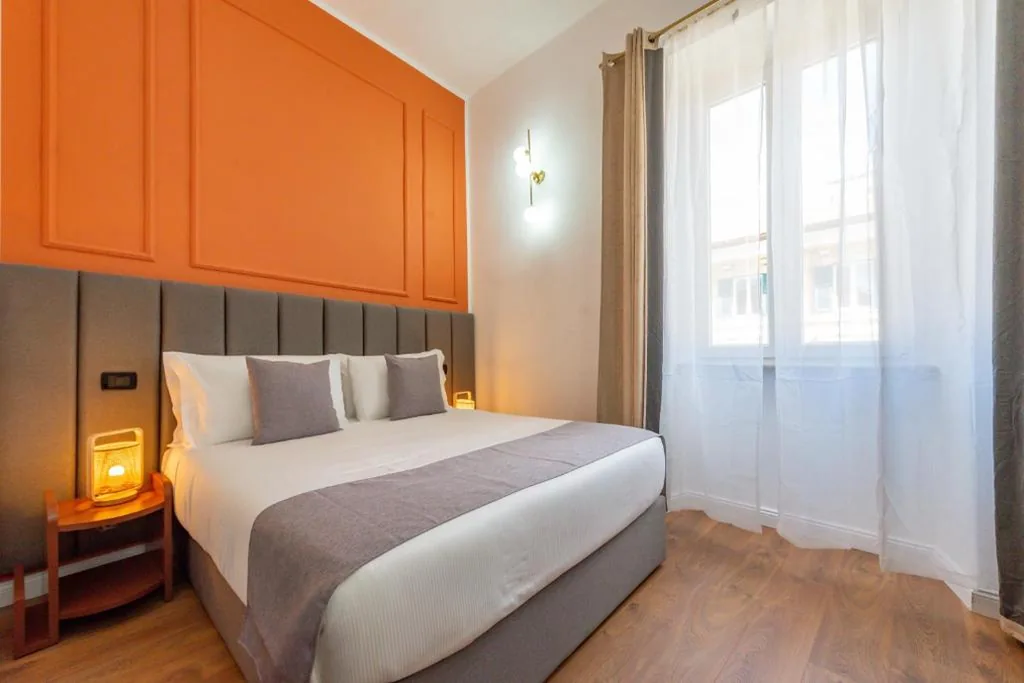 Camera Tripla — Crescenzio 74 Boutique Guest House by Ghor