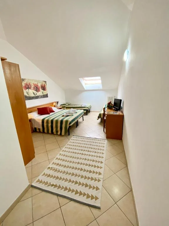 Camera Tripla Deluxe — Albergo Villa Ada