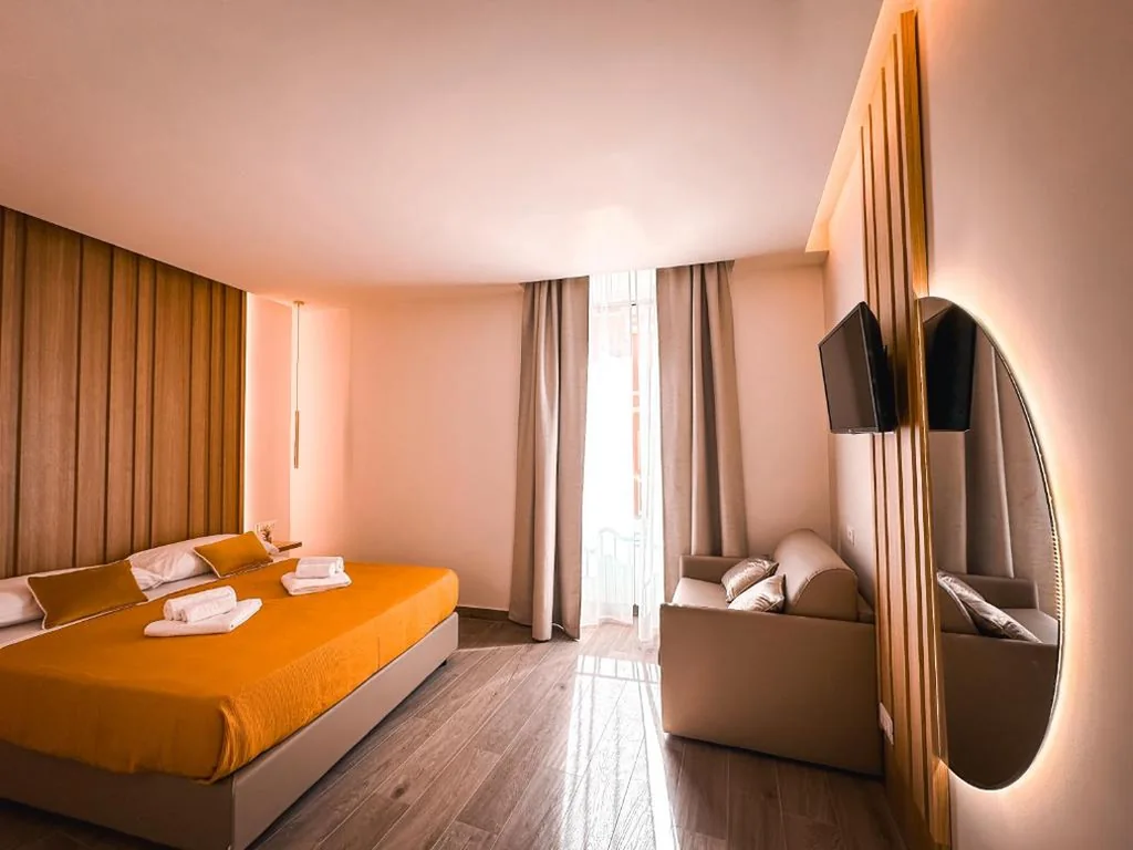 Camera Tripla Deluxe — Alma Guest House
