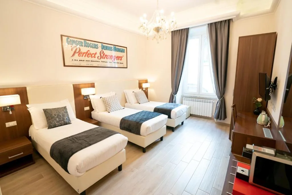 Camera Tripla Deluxe — Archi di Roma Guest House