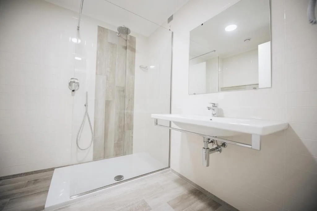 Deluxe Triple Room — Cascina Speranza Hotel