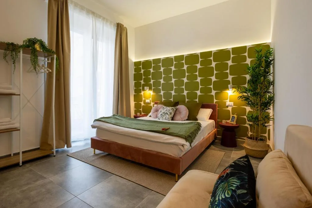 Deluxe Triple Room — Cornelia Vatican Suites