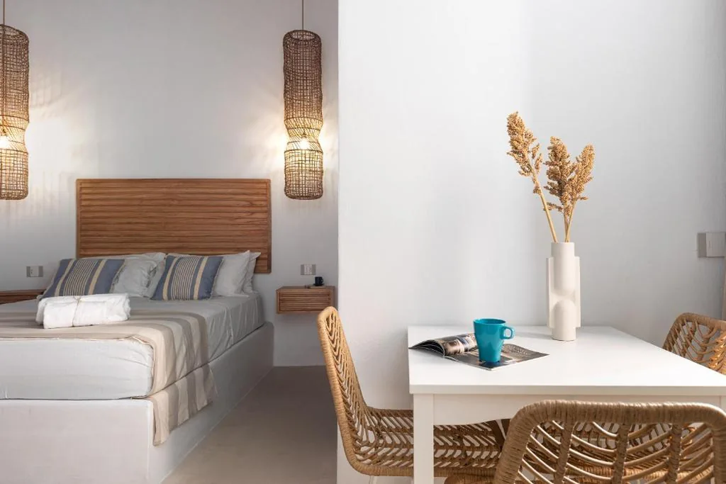 Deluxe Triple Room — EOS Gaeta