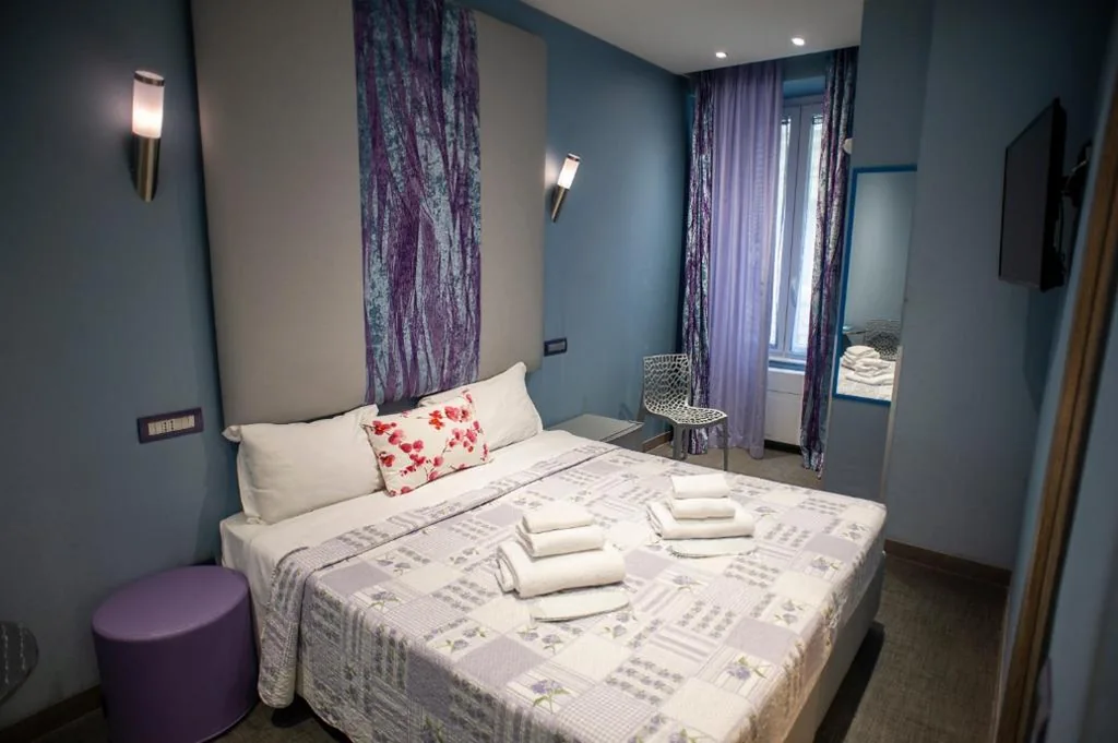 Deluxe Triple Room — Gracchi Guest House