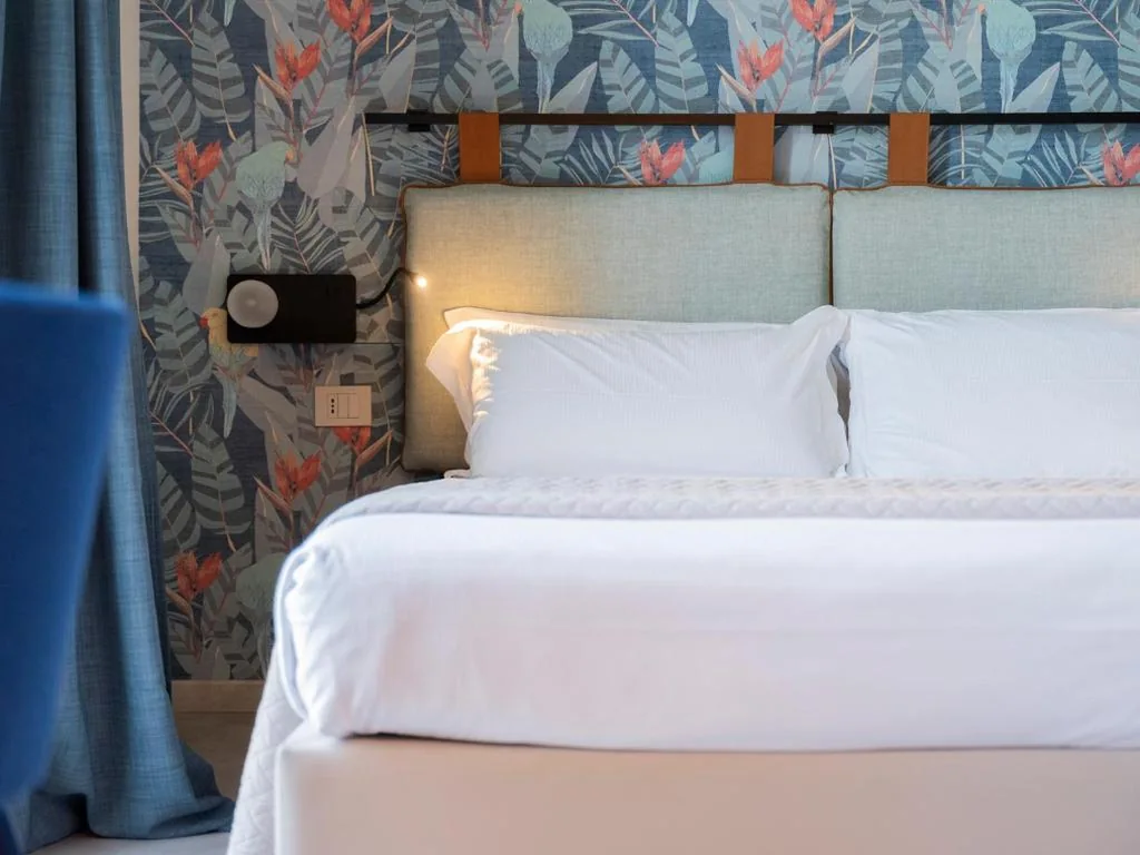 Camera Tripla Deluxe — Hotel Carillon
