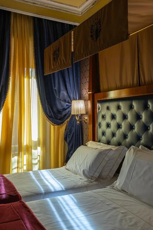 Deluxe Triple Room — Hotel Manfredi Suite In Rome
