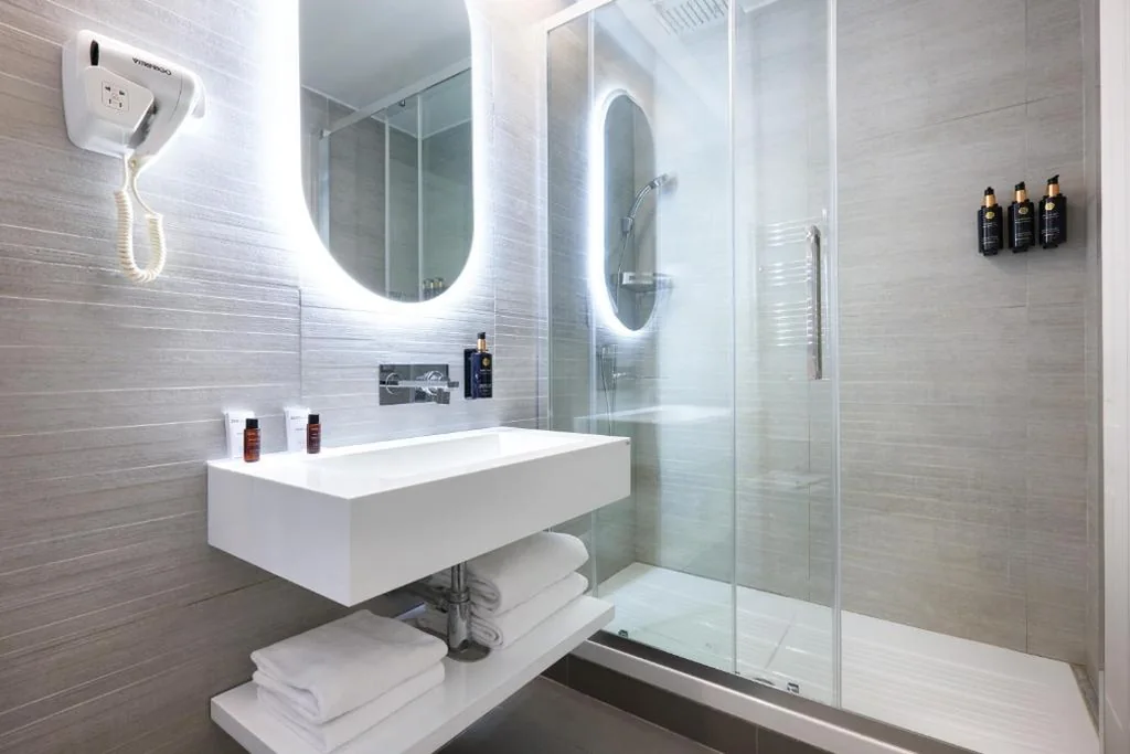 Deluxe Triple Room — Hotel Navona Palace Collection
