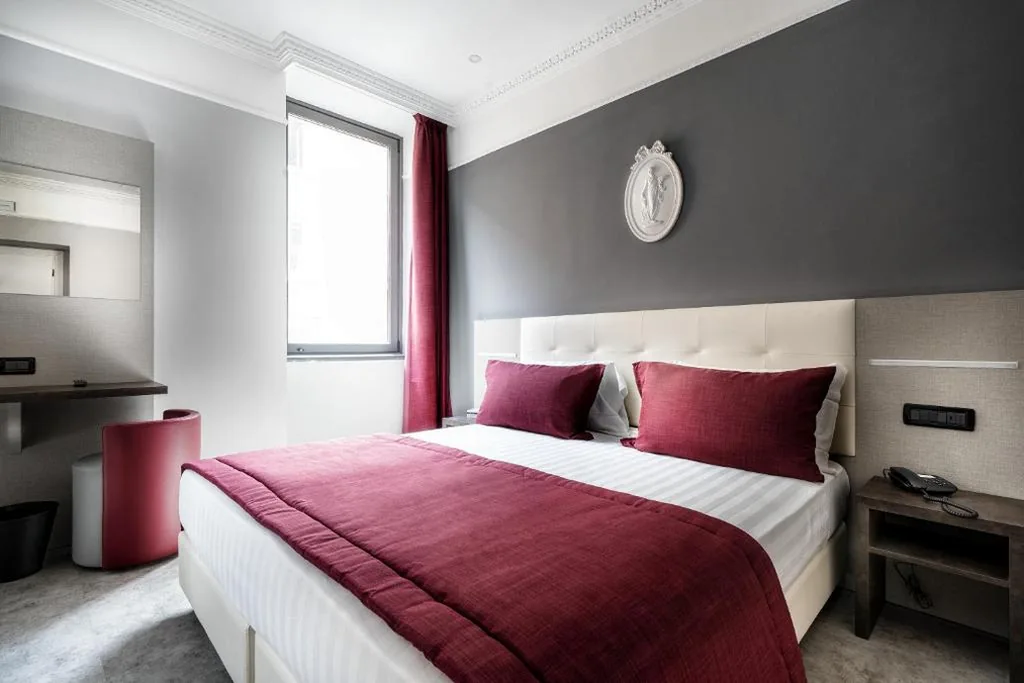 Camera Tripla Deluxe — Hotel Varese