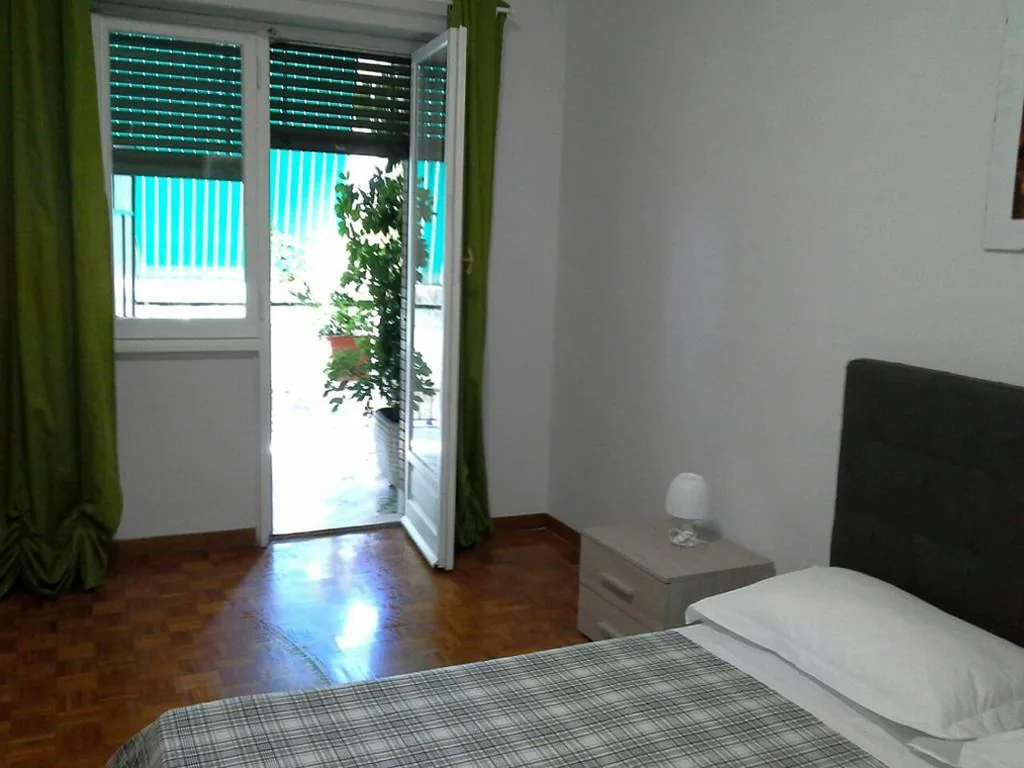 Camera Tripla Deluxe — Olimpica Relais guest house