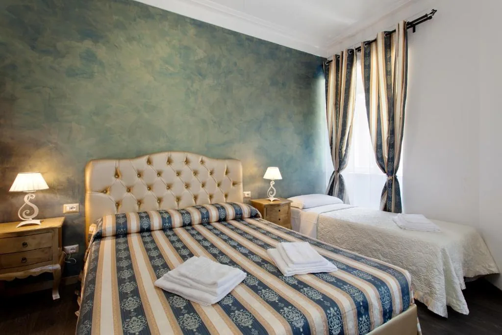 Triple Deluxe Room — Secret Rhome