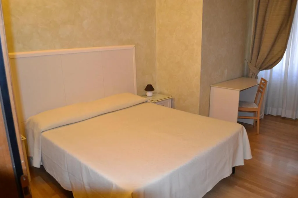Triple Room — Dipendenza Hotel Galileo