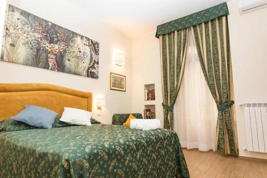 Triple Room — Dreaming in Rome – Vittorio Veneto Guest House