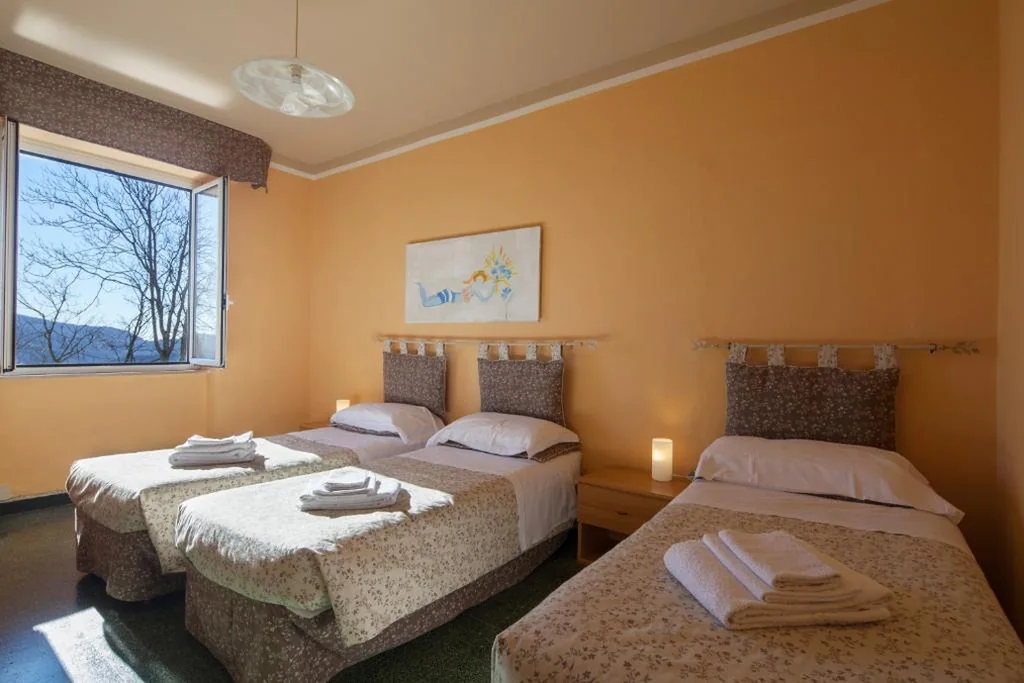Camera Tripla Economy con Bagno in Comune — Antica Locanda Luigina