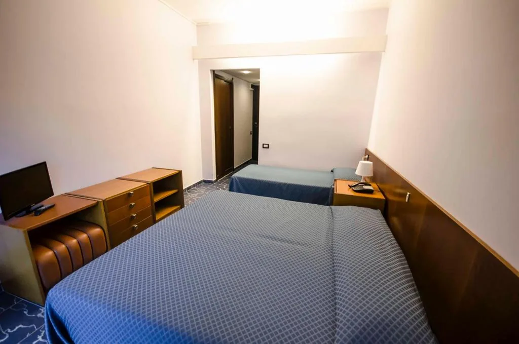 Economy Triple Room — Grand Hotel Helios