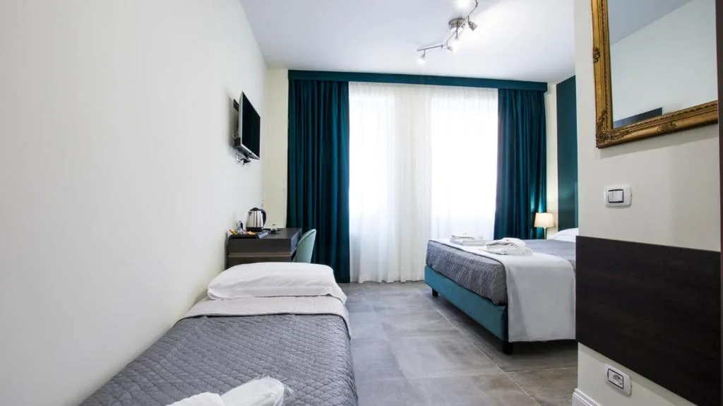 Economy Triple Room — Regolo Rooms Vaticano