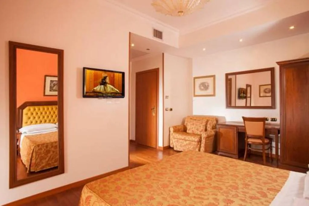 Triple Room - Separate Building — Hotel Piemonte