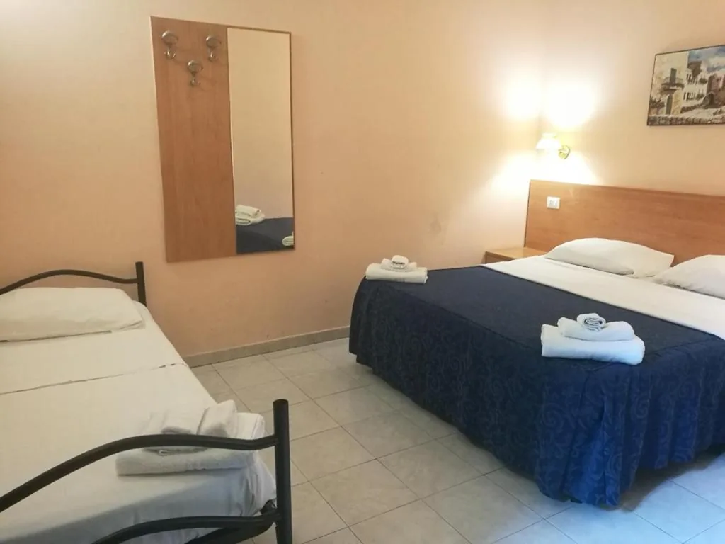 Triple Room - Separate Building — Palma