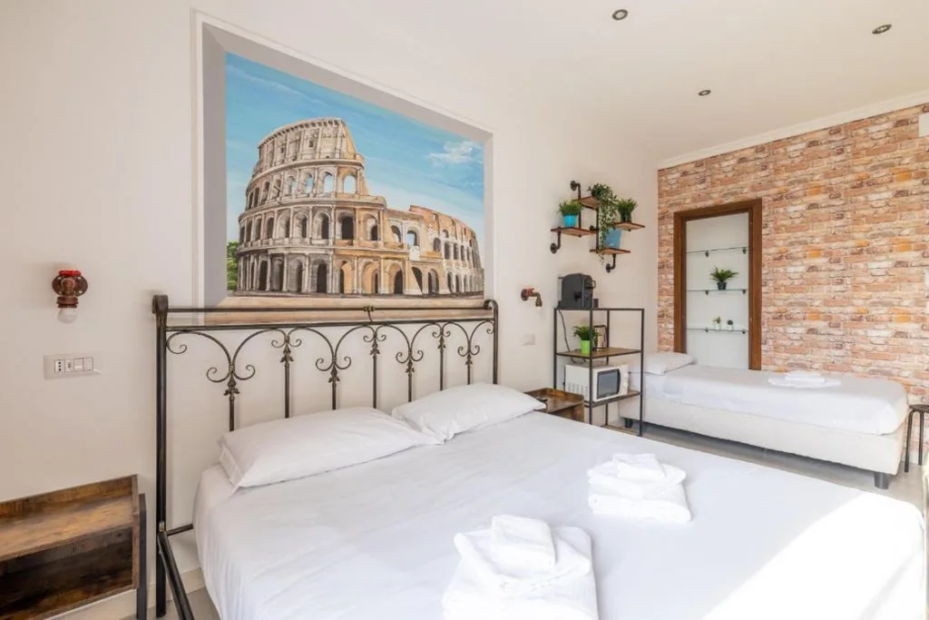 Camera Tripla Executive — Cavalleggeri Rooms Opposite St Peters Basilica