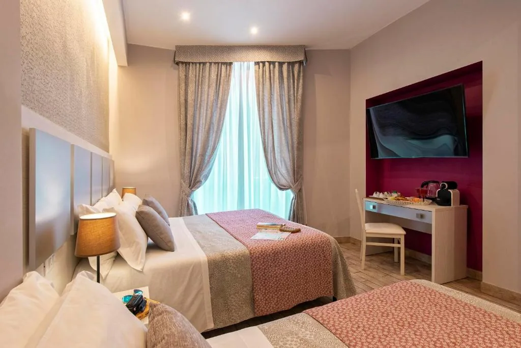 Camera Tripla — Five Rooms Rome Guesthouse