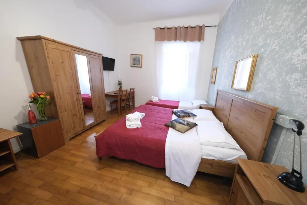 Triple Room — Gialel Guesthouse