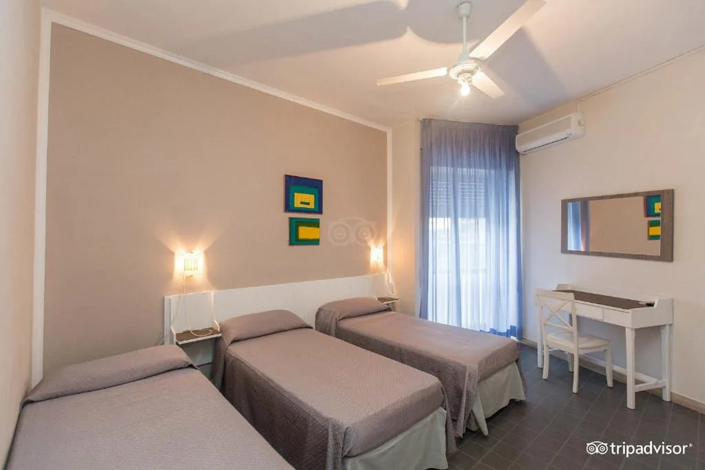 Triple Room — Hotel Anna
