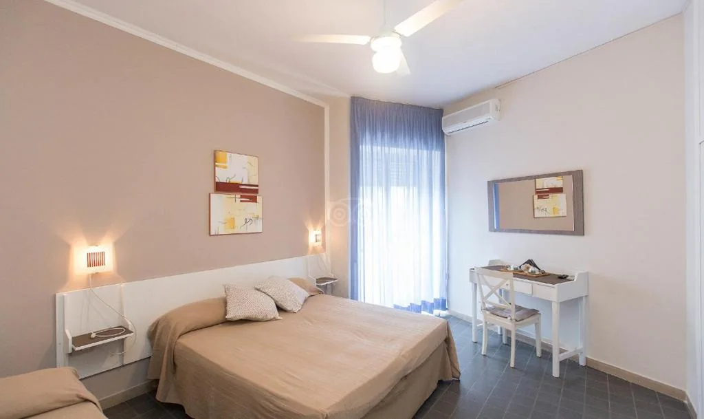 Triple Room — Hotel Anna
