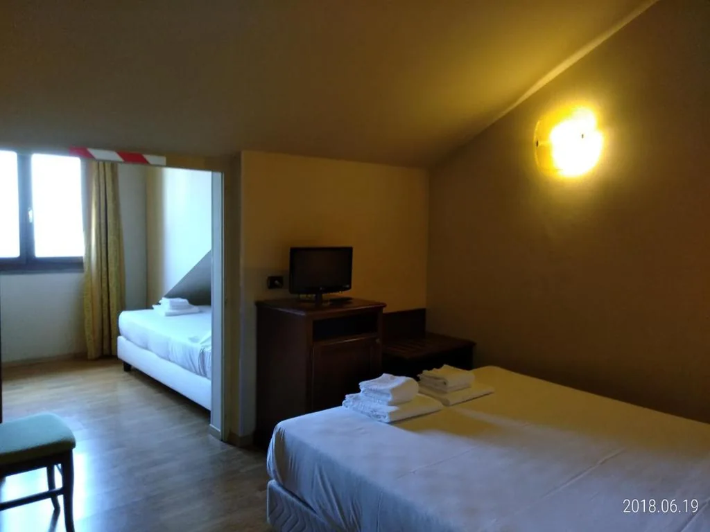 Triple Room — Hotel Belvedere