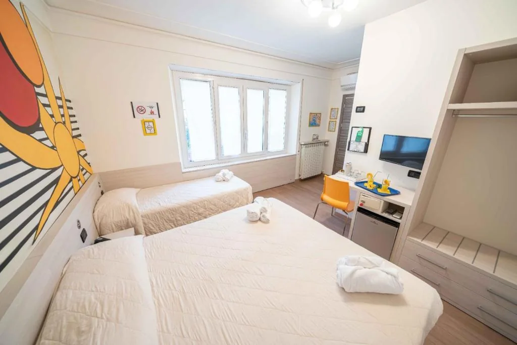 Triple Room — Hotel Cairoli