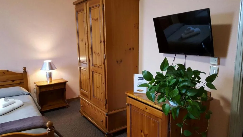 Triple Room — Hotel Calaluna