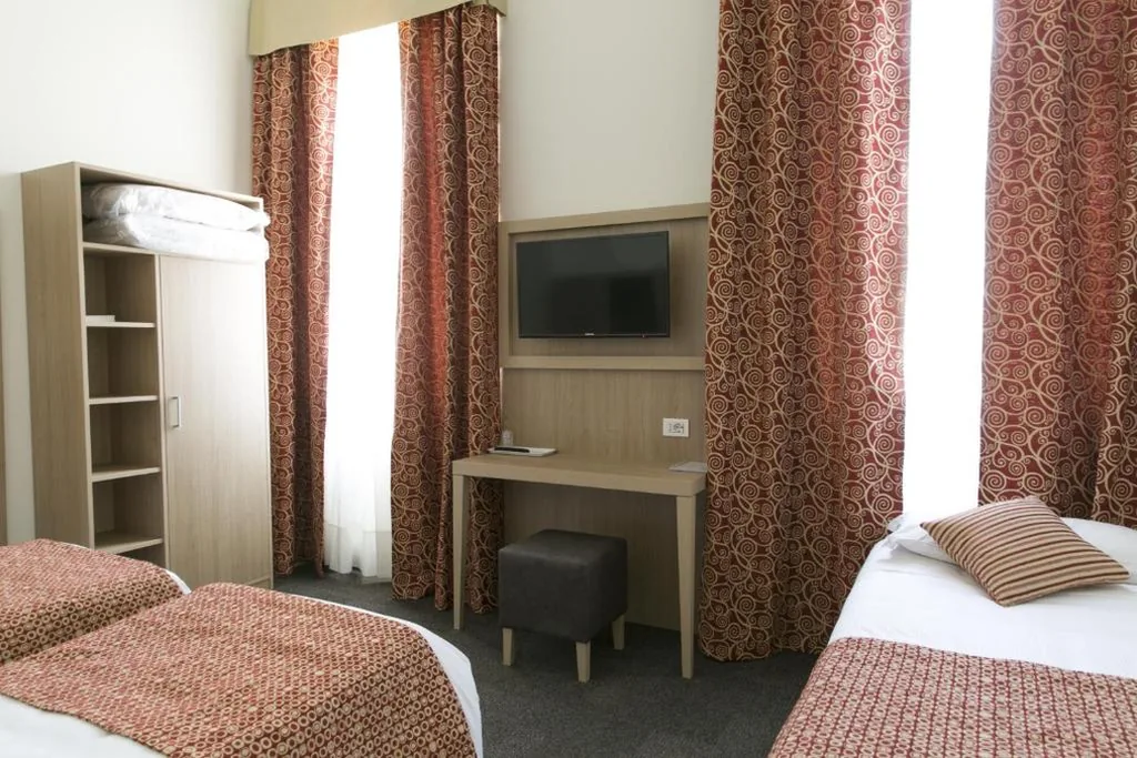 Camera Tripla — Hotel Casa Valdese Roma