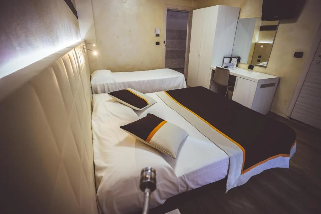 Triple Room — Hotel City