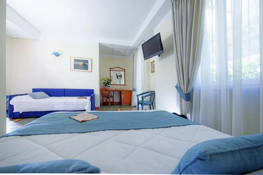 Triple Room — Hotel Della Baia